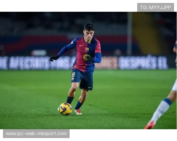 西甲巴萨外线拉开创造空档,锋线把握机会——战术升级带来的新机遇